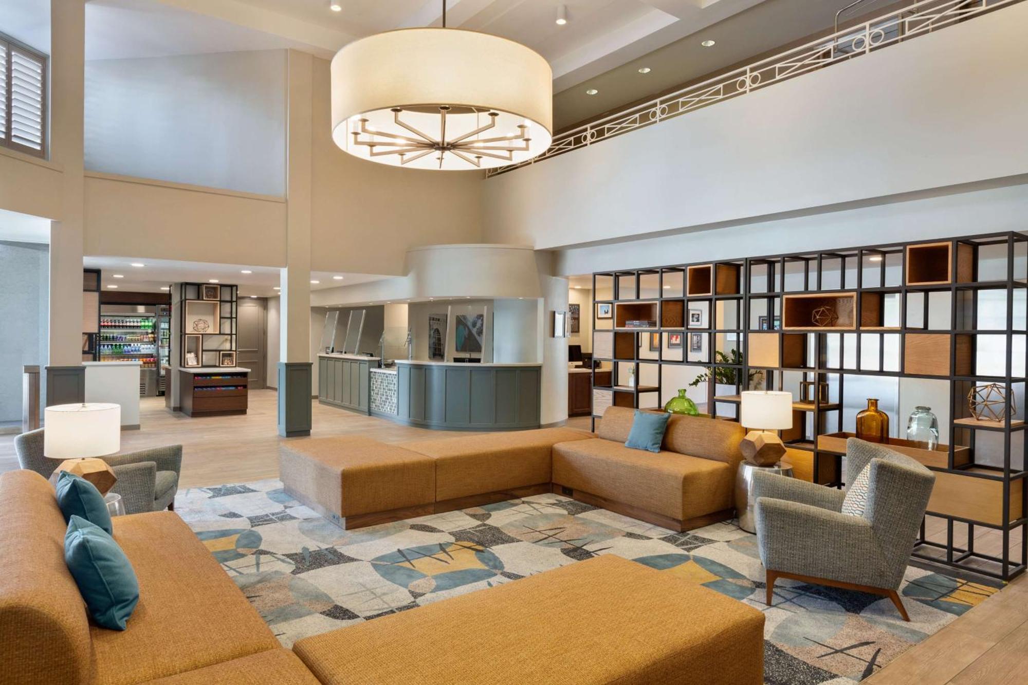 Doubletree By Hilton Campbell - Pruneyard Plaza Exterior photo